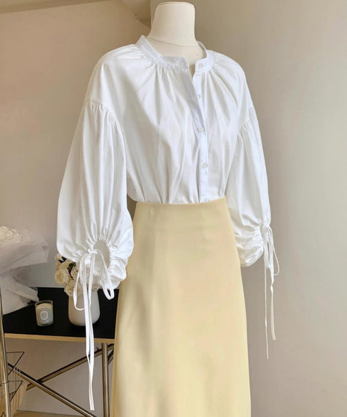 ランタンスリーブシャツブラウスレディース ぽわん袖ブラウス きれいめ ドロップショルダートップス着やせ 大人可愛い スキッパーシャツおしゃれ 韓国風春夏服ゆったり 2DAIWEI-004